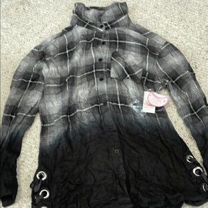 Black and Gray Plaid Button-Up Shirt